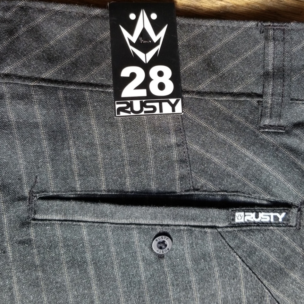 Rusty Pinstriped Shorts Size 28 NWT Walkshort - Picture 3 of 7
